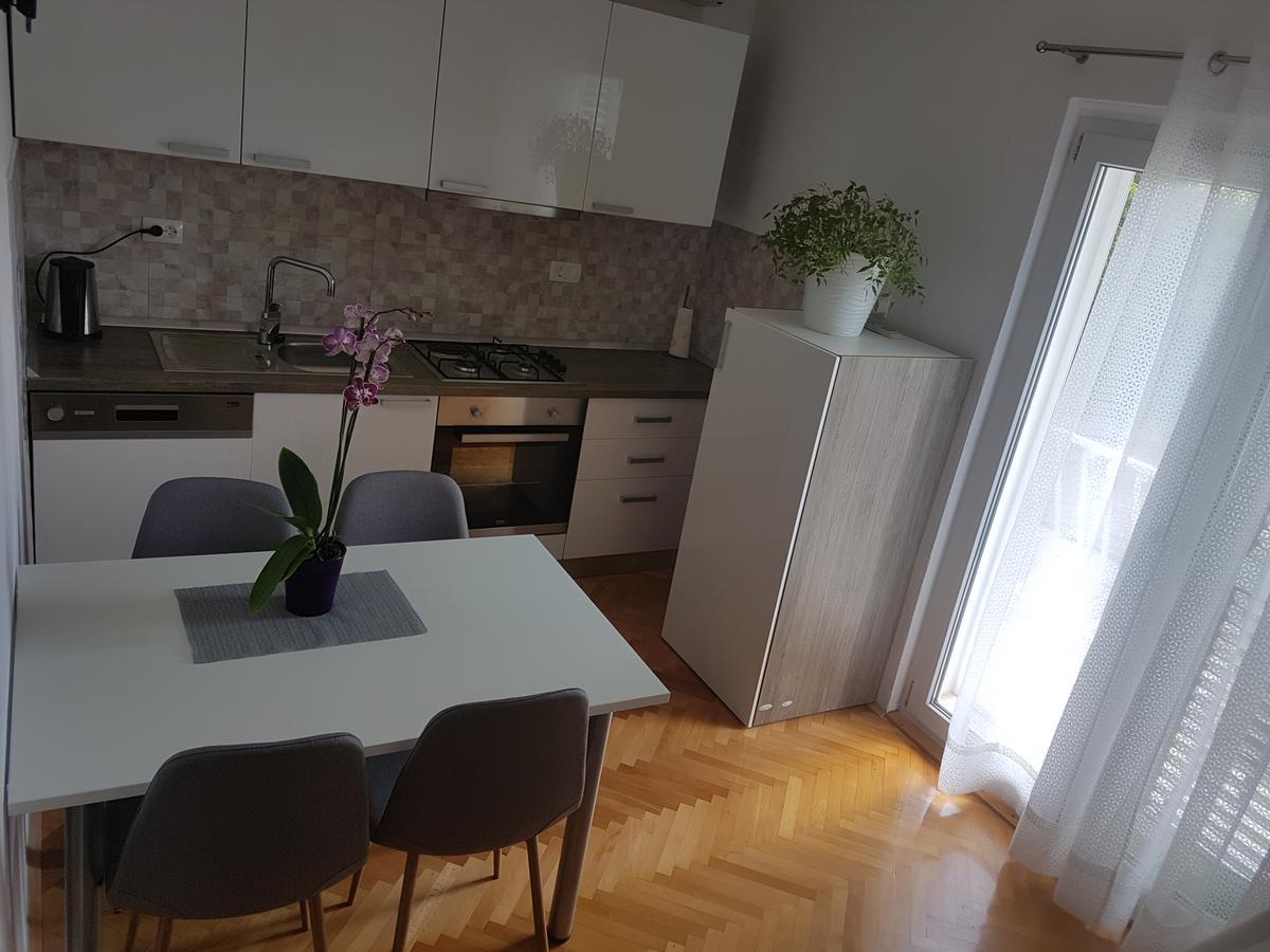 Apartments Sonja Tučepi Eksteriør billede